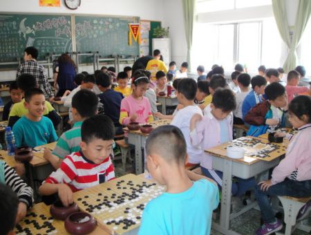 点击查看详细信息<br>标题：潍坊市2016年春季围棋升级升段赛 阅读次数：1838