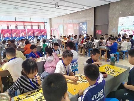 点击查看详细信息<br>标题：奎文区青少年围棋定级升段邀请赛赛场掠影 阅读次数：4472
